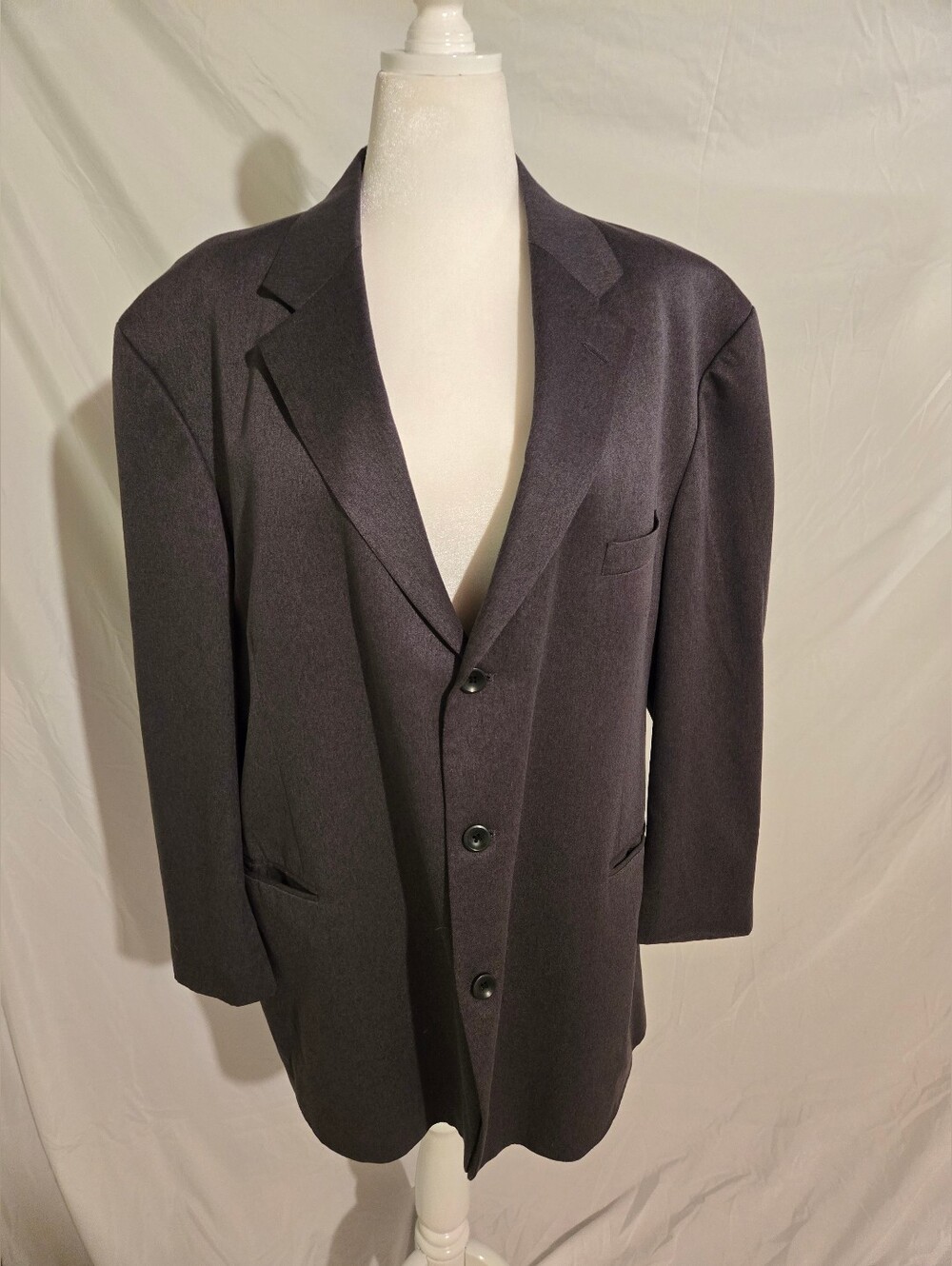 Classic Men's Dark Charcoal Single-Breasted Blazer